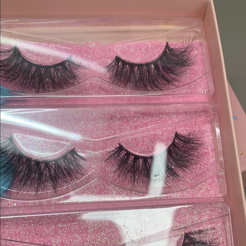 Bésame False Eyelashes - Pink Box - Picture 4 of 4
